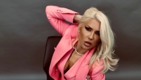 VODITELJKA NA TAJNOM ZADATKU Jovana Jeremić se sprema da napravi totalni haos (FOTO)
