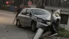 POKOSIO DVE DEVOJKE NA BICIKLU, PA POMEGAO SA LICA MESTA Jeziva saobraćajna nesreća kod Bogatića