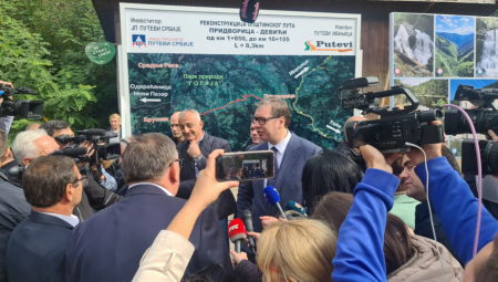 PREDSEDNIK VUČIĆ Uskoro i put od Odvraćenice do Ivanjice (FOTO)