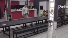 BILAL OTIŠAO KOD DRUGE DEVOJKE Ana puca od ljubomore, evo kako je reagovala