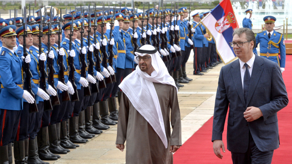 "PRIMITE IZRAZE ISKRENOG UVAŽAVANJA I NAKLONOSTI" Šeik bin Zajed čestitao Vučiću Dan državnosti