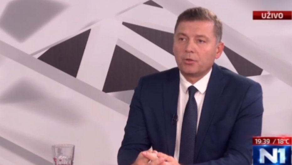 "Teško revoluciji koju predvodi Nebojša Zelenović"