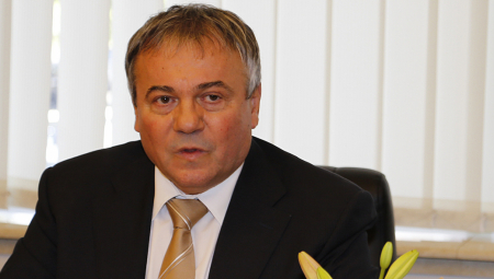 OPLJAČKAN MIĆA MEGANTREND Iz stana na Senjaku odneto pravo bogatstvo