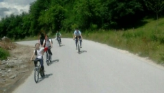 SLIKAO JE PORODICU NA IZLETU Kad je pogledao fotografiju, od straha telefon mu je ispao iz ruke