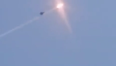 JEZIV PRIZOR NA NEBU IZNAD VINICE  Mig-29 oborio raketom R-73 dron kamikazu Šehid-136, pa se srušio! (VIDEO)