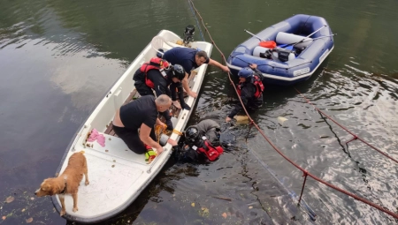 "NISU IMALE ŠANSE DA PREŽIVE" Ispovest spasioca koji je vadio ljude iz Morave: "Pokušavala je da skine jaknu..."