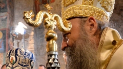Mesto gde se stvarala istorija naše crkve i naroda: Patrijarh Porfirije danas u Pećkoj patrijaršiji služi liturgiju (FOTO)