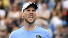 IZNENADIO SVE Pobeđivao Nadala i Federera, Novak ga uništava: Poznati Italijan šokirao odlukom