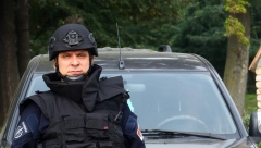 OD SMRTI IH DELI TEK JEDAN POGREŠAN KLIK! Alo! u poseti herojima iz policijske brigade koji se bave jednim od najopasnijih zanimanja