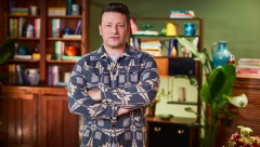 UKUSNA JELA ZA 15 MINUTA Džejmi Oliver, najpoznatiji kuvar na svetu, ekskluzivno za Alo! otkriva zgodna rešenja za brz ručak