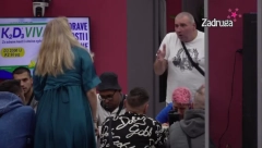 MOGAO SI PORODICU DA ZAVIJEŠ U CRNO Haos u Beloj kući zbog Nece, Super Cveta mu sasula sve u lice, a onda se ubacio i Miki