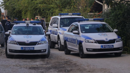 "TRAŽIO SAM TELEFON IZMEĐU SEDIŠTA I VIDEO NEMANJU S PIŠTOLJEM UPERENIM U MENE" Vladimir Andrijanović tvrdi da je pucao u Krnjači u samoodbrani, danas nastavak suđenja