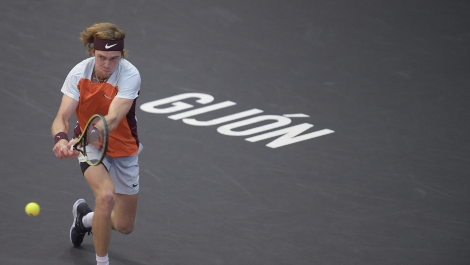 RUS POKORIO HIHON Rubljev osvojio 12. titulu u karijeri, ubedljivo protiv Amerikanca u finalu