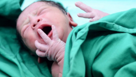 PRAVOSLAVNI SVEŠTENIK OTKRIVA Evo da li je greh dati detetu ime po preminuloj osobi!