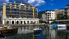 INFLACIJA "JEDE" NOVAC Prosečna neto plata u Crnoj Gori realno pala 1,4% u septembru