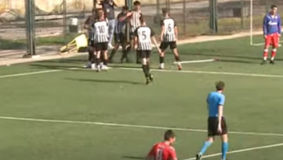 ODIGRALI DERBI KAO SENIORI Kadeti Partizana bolji od Zvezde uz čarke na terenu