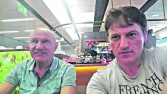 VOZIO AUTOMOBIL U KOJEM JE POGINUO ŠABAN ŠAULIĆ Pevačev kum Boban jecao na grobu (FOTO)