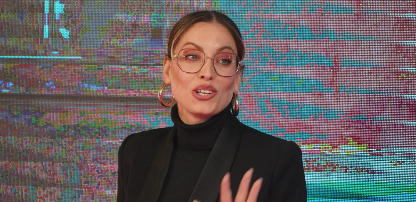 MIRKA JE PRE VUJADINA LJUBILA OVOG IMUĆNOG DASU! Nikada o njemu nije pričala u javnosti, a sada je jasno i zašto!