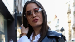 SRPKINJE POLUDELE ZA OVOM TORBOM Apsolutni je hit proleća i čim se pojavi u prodavnicama, rasproda se brzinom svetlosti