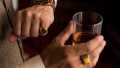 PRIVLAČI ZLO Ukoliko nosite nakit na ovaj način to loše utiče na vaš život