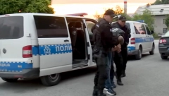 OSTAVILI SPALJEN PORŠE! Hapšenje u Banjaluci, policija traga za još jednom osobom!