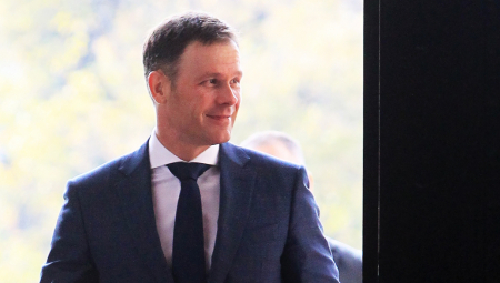 MINISTAR ČESTITAO BADNJI DAN I BOŽIĆ Evo kako izgleda PRAZNIČNA trpeza u domu Siniše Malog (FOTO)