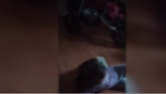 OPASNOST DA ĆE PONOVO PREBITI DETE! Određen pritvor majci koja je tukla uplakanu devojcicu!