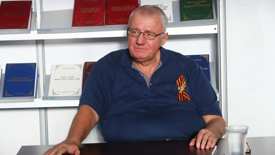 ŠEŠELJ OPET U CENTRU PAŽNJE Zbog ovog snimka diglo se kuso i repato - antisrbi zapenili na lidera radikala (VIDEO)