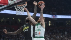 KRCATA "ARENA" PROGUTALA ŽALGIRIS Simultanka Pantera, odigrao kapitenski, za Partizanovu drugu vezanu pobedu u Evroligi