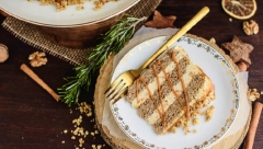 OD SLATKOG SLAĐE Retro karamel torta sa orahom, fina, kremasta, neodoljiva