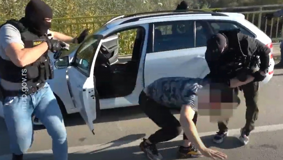 UHAPŠEN MALOLETNI DILER I RAZBOJNIK Dve akcije policije u Beogradu