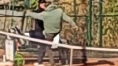 OTAC KRVNIČKI ŠUTIRAO ĆERKU Snimak sa teniskog terena šokirao javnost