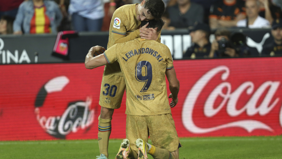 LEVANDOVSKI "PORODIO" POBEDU NA "MESTALJI" Barselona se mučila, pa u 93. minutu došla do trijumfa nad Valensijom