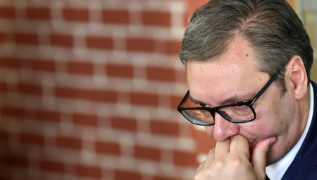 TEŠKI SATI ZA SRBIJU! Predsednik tokom noći ponovo sa Srbima sa KiM! U vilu Bokeljka stigla i premijerka Brnabić!