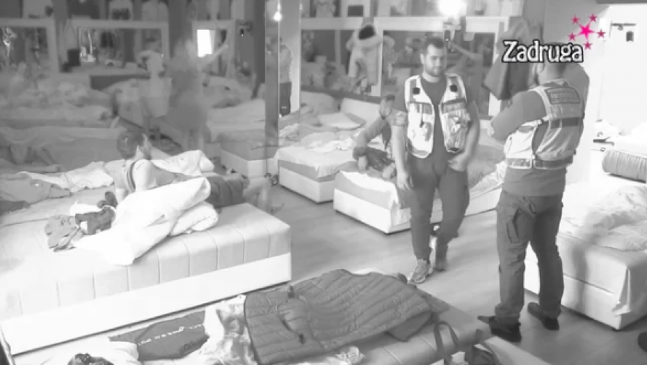 TOTALNI HAOS Zadrugari ne mogu da obuzdaju Miljana Vračevića, reagovalo obezbeđenje (FOTO)