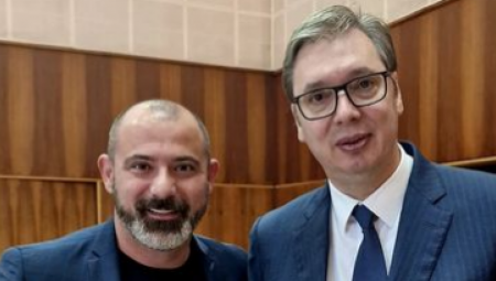 MOĆNO Predsednik Vučić dobio dres Sampdorije, pa Dejanu Stankoviću poslao jaku poruku (FOTO)
