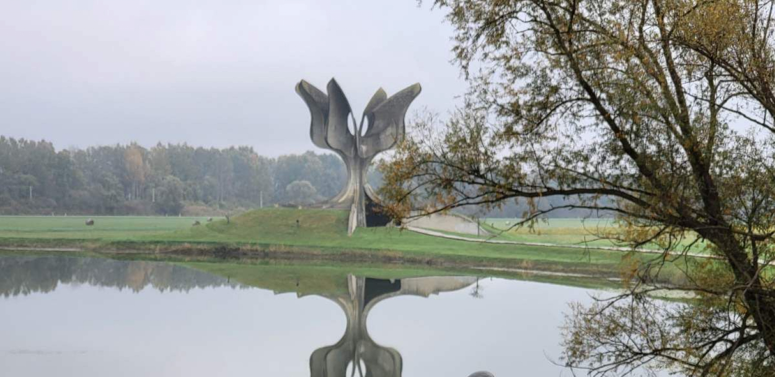 ANDRIJA JORGIĆ POSETIO JASENOVAC I REPUBLIKU SRPSKU Očuvanje sećanja na najveće stradanje srpskog naroda