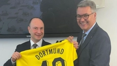 PREKO 40 GODINA UZAJAMNE POMOĆI I SARADNJE Novi Sad postao bogatiji za trg posvećen Dortmundu (FOTO)