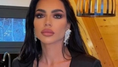 Helena kupila skupoceni automobil, pozirala ispred besne mašine