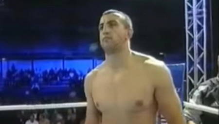 DETALJI HAPŠENJA BIVŠEG BOKSERA U SAD Za Zvicera švercovao kokain vredan milijardu evra!