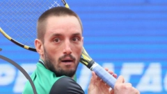 EKSKLUZIVNI ALO! PAPARAZZO Troicki reket okačio o klin, pa uzeo tompus u ruke (FOTO)