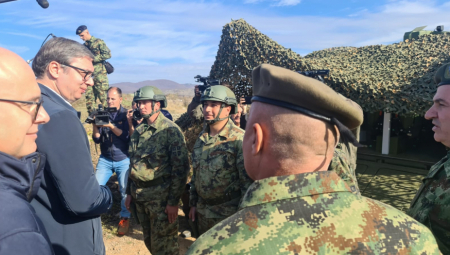 NEMA DRNČA VIŠE? Predsednik se prisetio vojničkih dana i zloglasnog jela (FOTO/VIDEO)