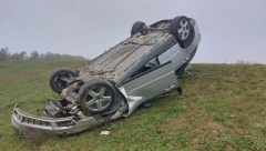 JOŠ JEDNA NESREĆA NA PUTEVIMA SRBIJE Automobil sleteo u kanal na ulazu u Užice! (VIDEO)