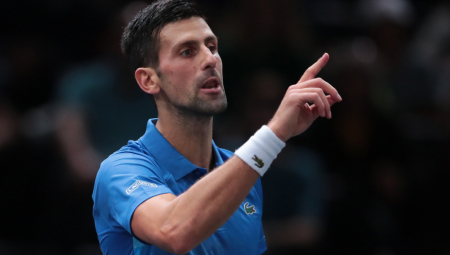 ĐOKOVIĆ UPLAŠIO NAVIJAČE Novak preslišao Rusa, pa poručio: Nisam se dobro osećao