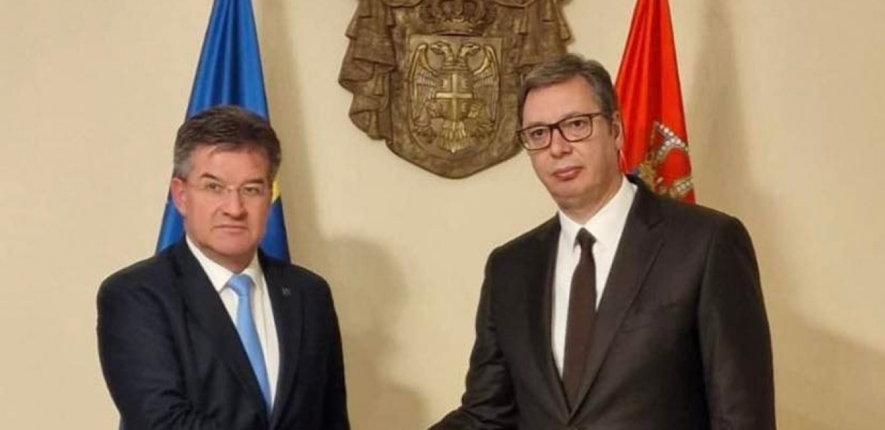 TRAJAO SKORO PET SATI Završen sastanak Vučića i Lajčaka