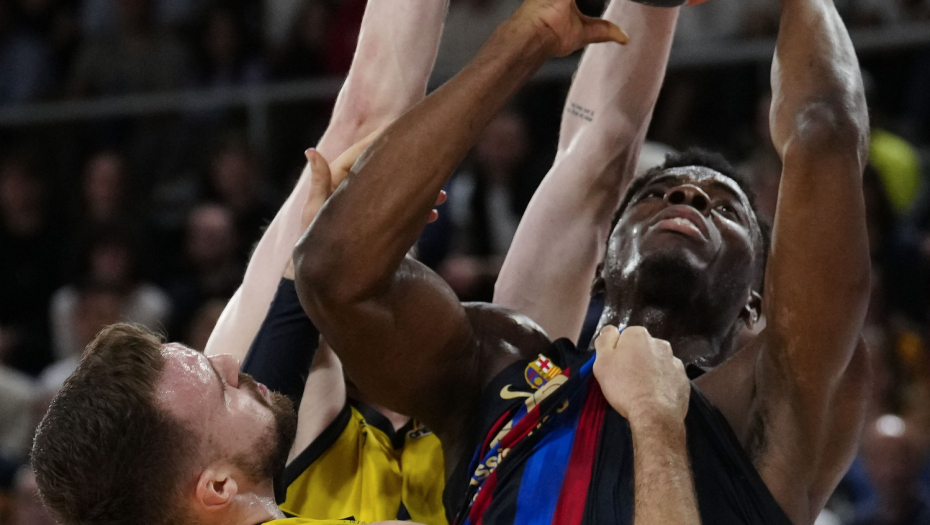 KALINIĆU PRIPAO SRPSKI DERBI Barselona nanela prvi poraz Feneru, šokantan poraz Olimpijakosa