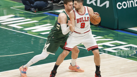 VELIKI SI, NIKOLA NBA as motivisao dečaka u borbi protiv kancera, o njihovom susretu bruji planeta (FOTO)