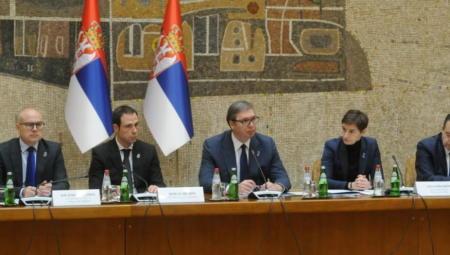 MOĆNA PORUKA VUČIĆA POSLE SEDNICE VLADE: "Ne odustajemo od odgovorne politike mira i stabilnosti"