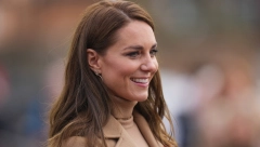 KEJT MIDLTON PONOVO POKAZALA ZAŠTO JE IKONA STILA: Kaput koji nosi je oličenje elegancije, zaljubićete se u ceo stajling