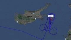 PORUKA OSTALA NA NEBU! Američki pilot brutalno uvredio Rusiju, trag uhvaćen na radaru! (FOTO)